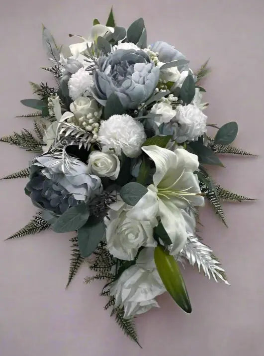Christmas-Funeral-Arrangements-and-Graveside-Tributes-by-Claire-de-Fleurs Claire De Fleurs