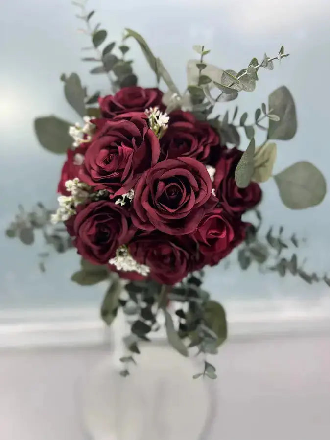 Christmas-Wedding-Flowers-The-Magic-of-a-Winter-Wonderland-Celebration Claire De Fleurs