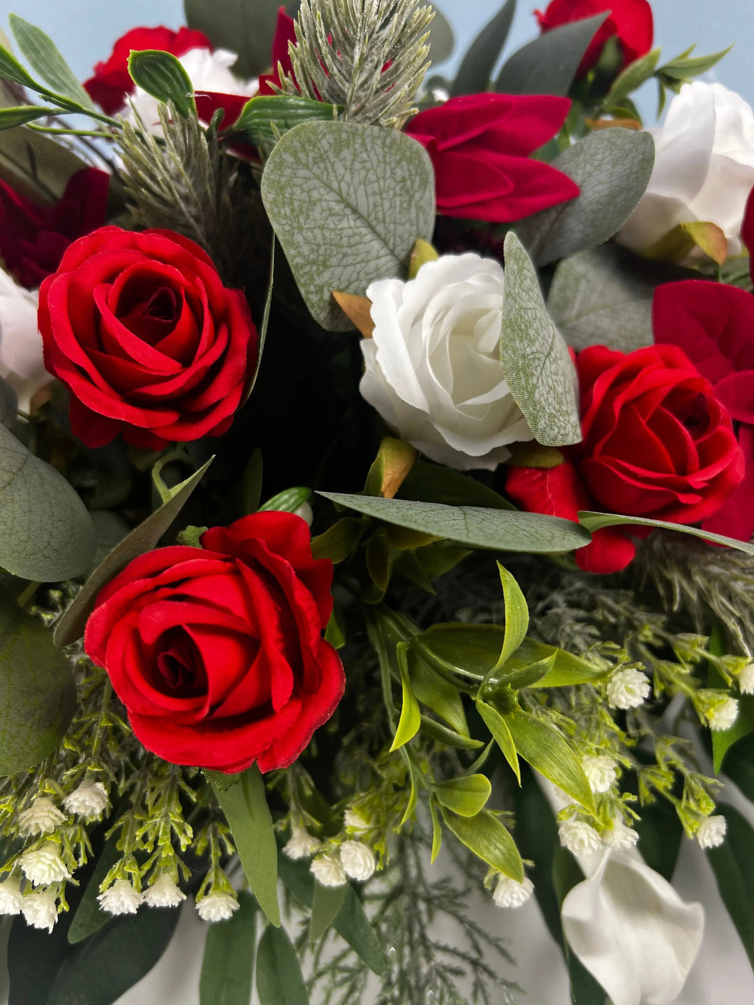 Artificial Christmas Table Decoration – Red & White Silk Flower Arrangement Claire De Fleurs