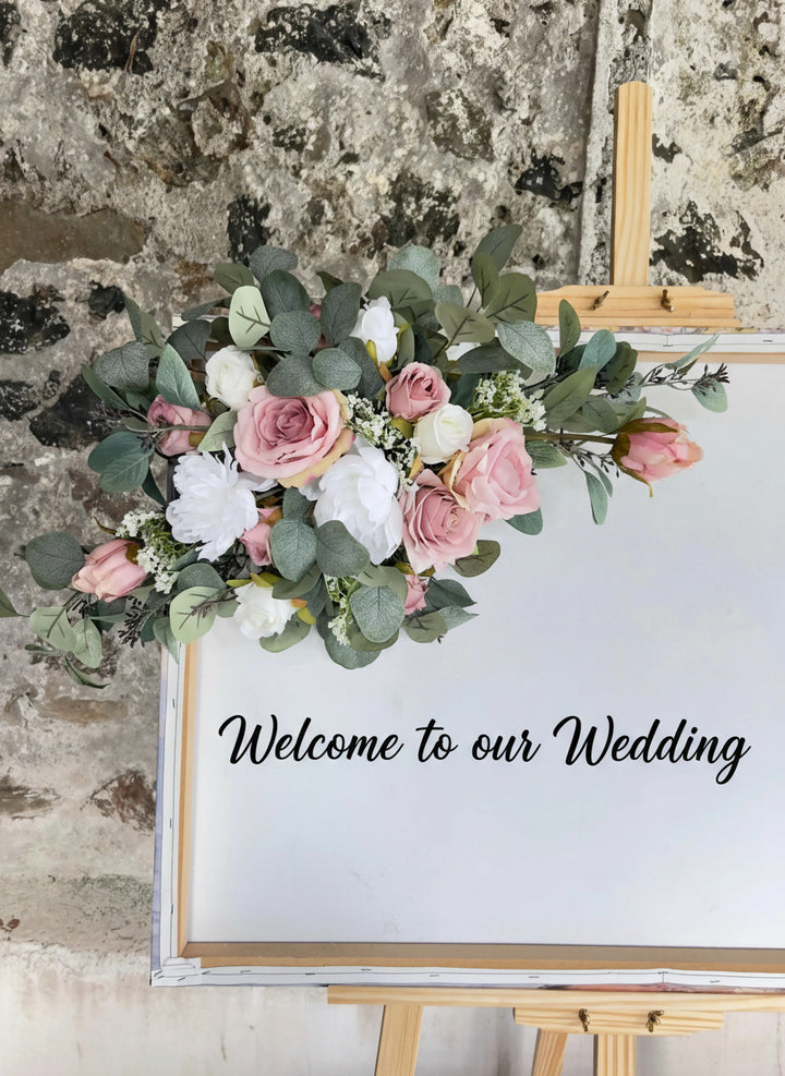 Welcome sign Arrangement Swag Claire De Fleurs