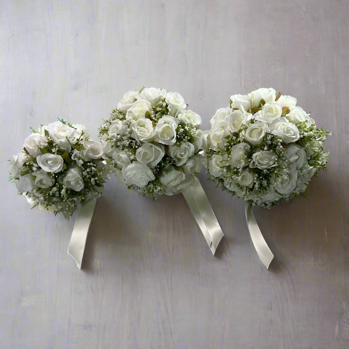 White rose bouquet Claire de Fleurs